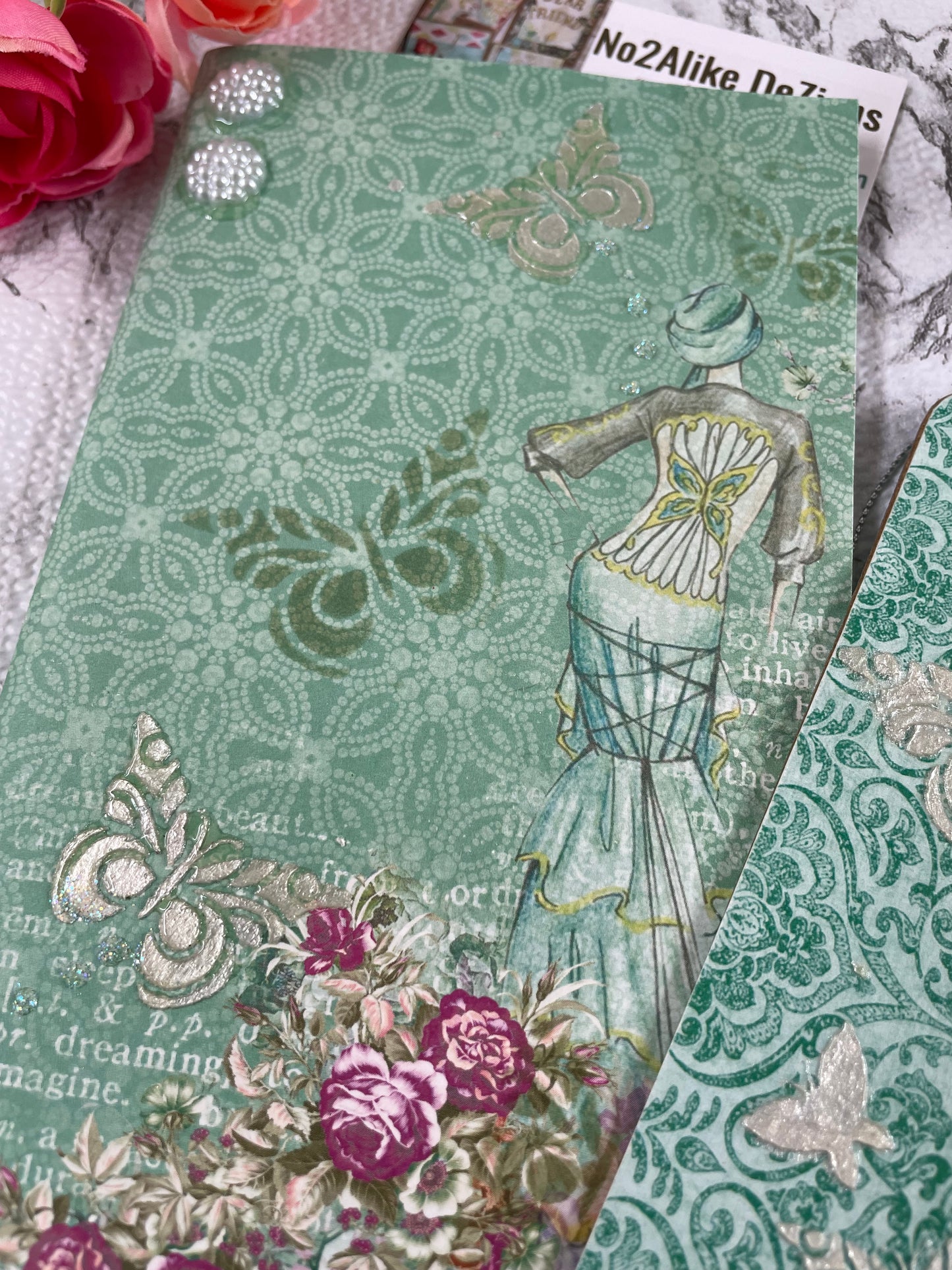 Fashionista in Green Journal and Bookmark