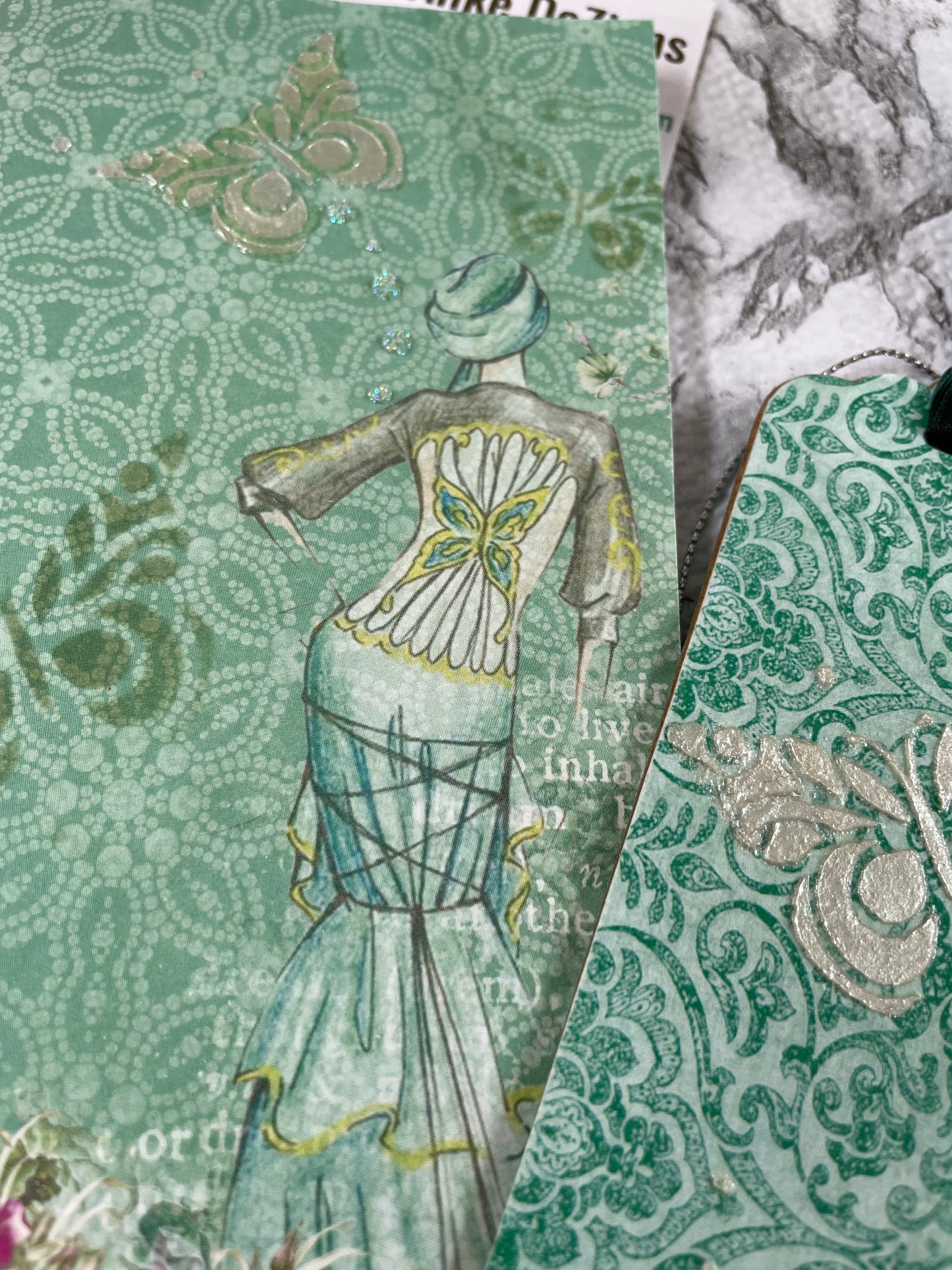 Fashionista in Green Journal and Bookmark